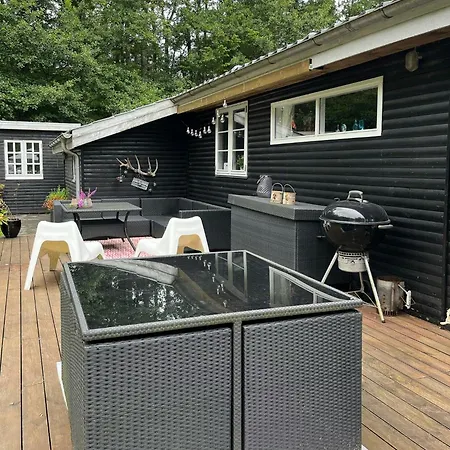 In Sandersvig Delight Filled With Colours Holiday home *